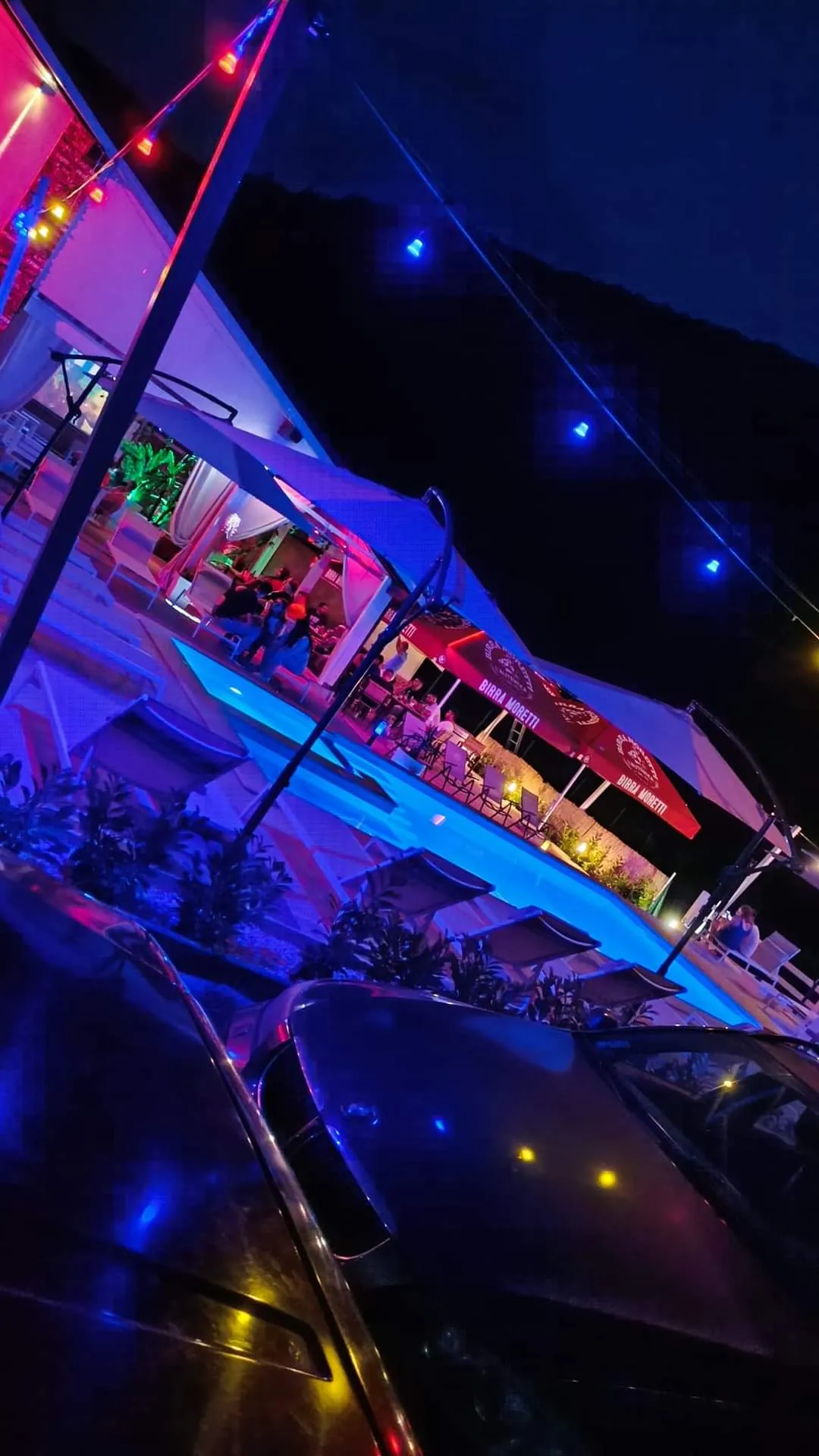 Pool, 2